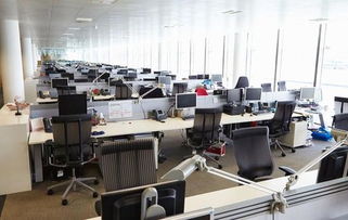 抱怨引發后來者居上 公司采購的新嘗試與軟件輔助設備研發的轉型之道